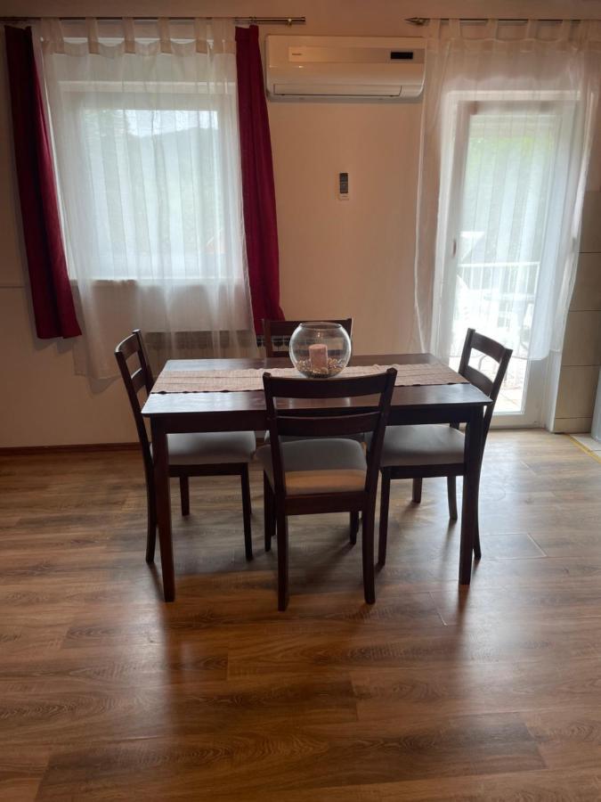 Apartment Plavo Oko Smoljanac Ngoại thất bức ảnh