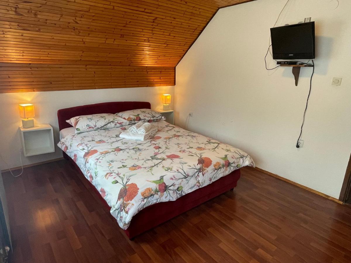 Apartment Plavo Oko Smoljanac Ngoại thất bức ảnh